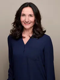 Nicole Jähnichen, Texterin mit juristischem Background